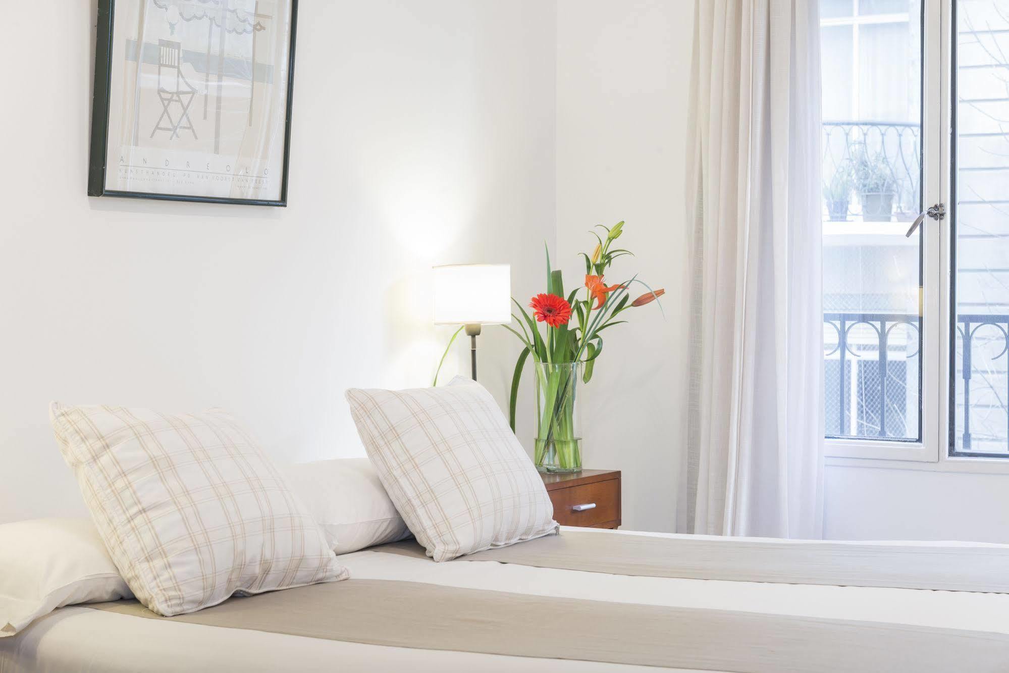 Loi Suites Arenales Buenos Aires Exteriör bild